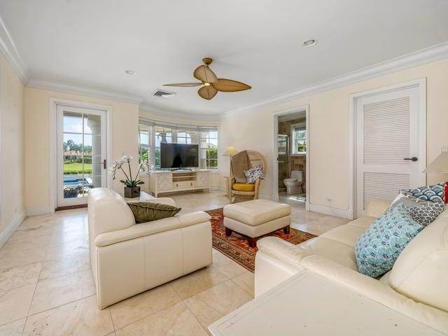 13. Single Family Homes for Sale at Ocean Club Estates, Paradise Island, Nassau and Paradise Island Bahamas