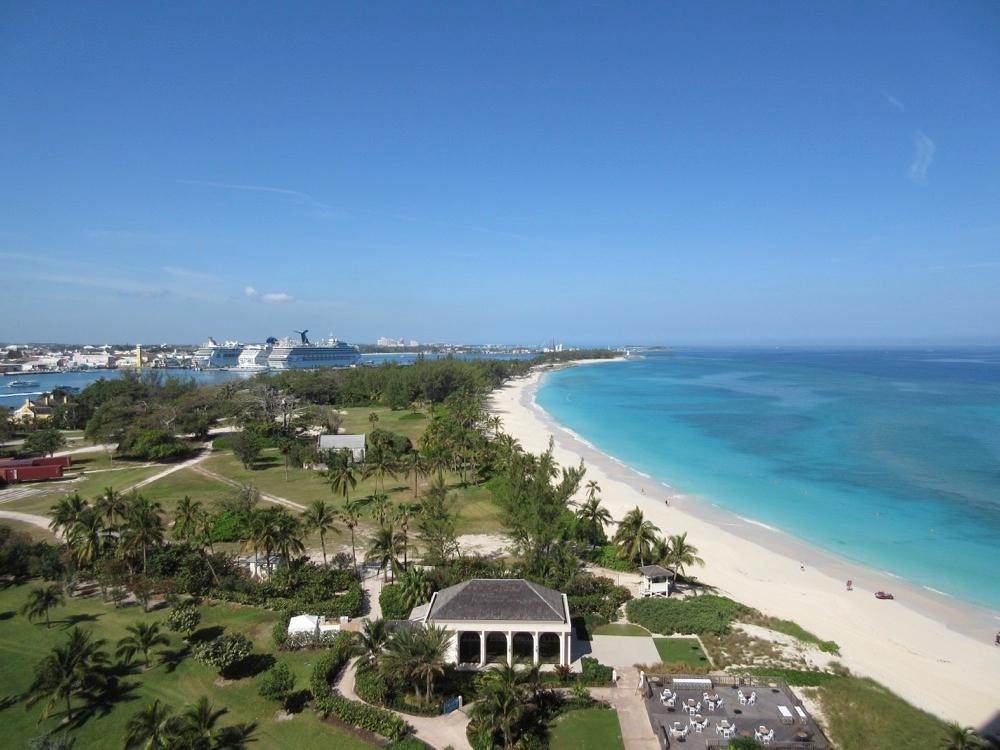 6. Condominiums for Sale at The Reef At Atlantis, Paradise Island, Nassau and Paradise Island Bahamas