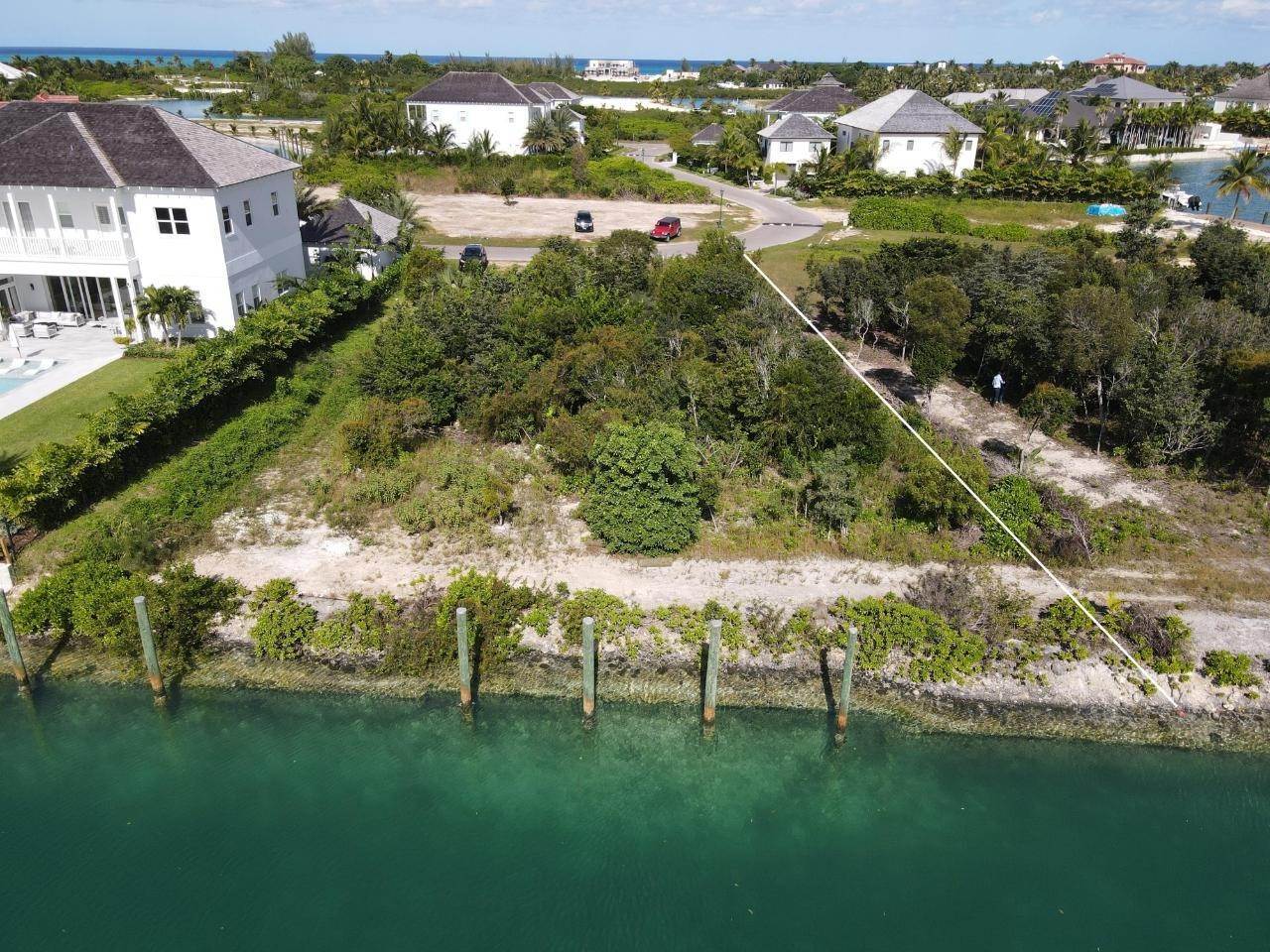 Lots / Acreage for Sale at Old Fort Bay, Nassau and Paradise Island Bahamas