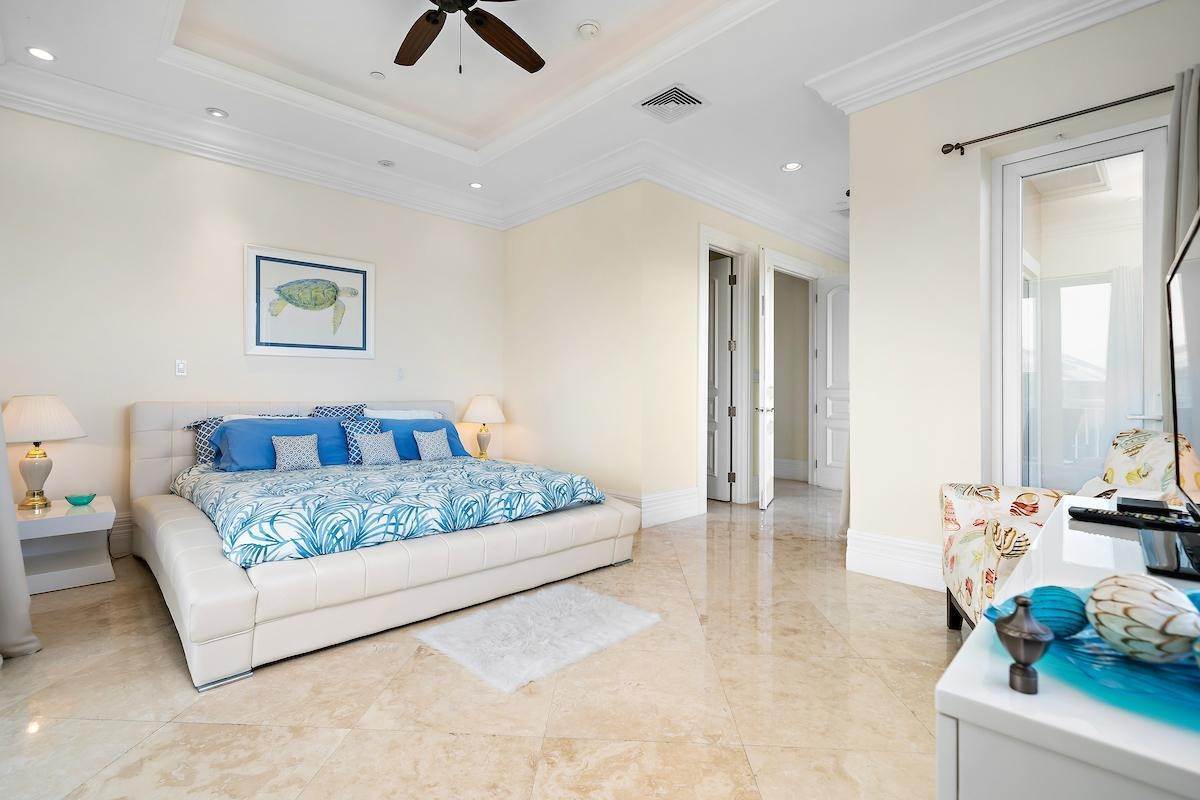 11. Condominiums for Sale at One Ocean, Paradise Island, Nassau and Paradise Island Bahamas