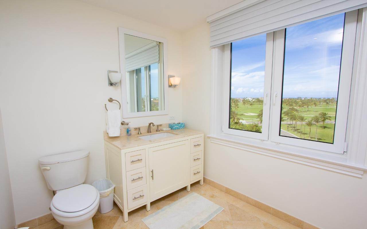 16. Condominiums for Sale at Ocean Club Estates, Paradise Island, Nassau and Paradise Island Bahamas