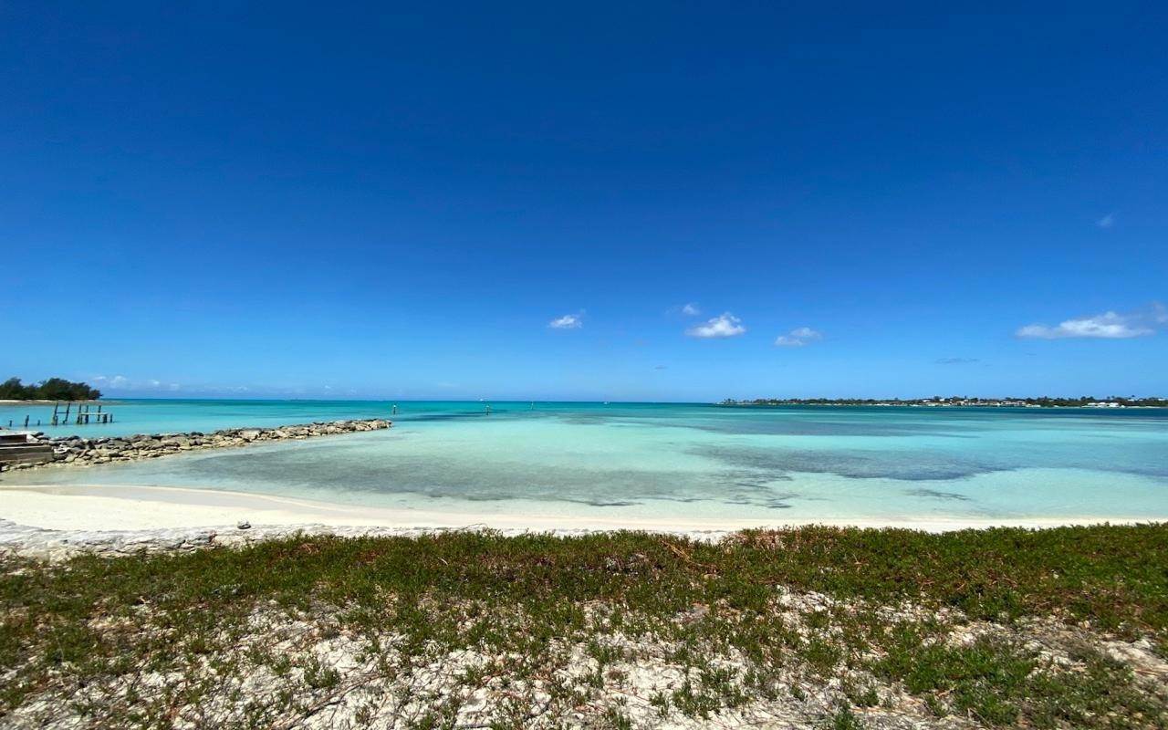 16. Lots / Acreage for Sale at Lyford Cay, Nassau and Paradise Island Bahamas