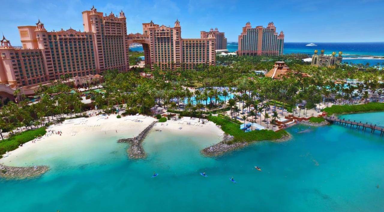 Resort / Hotel for Sale at Paradise Island, Nassau and Paradise Island Bahamas