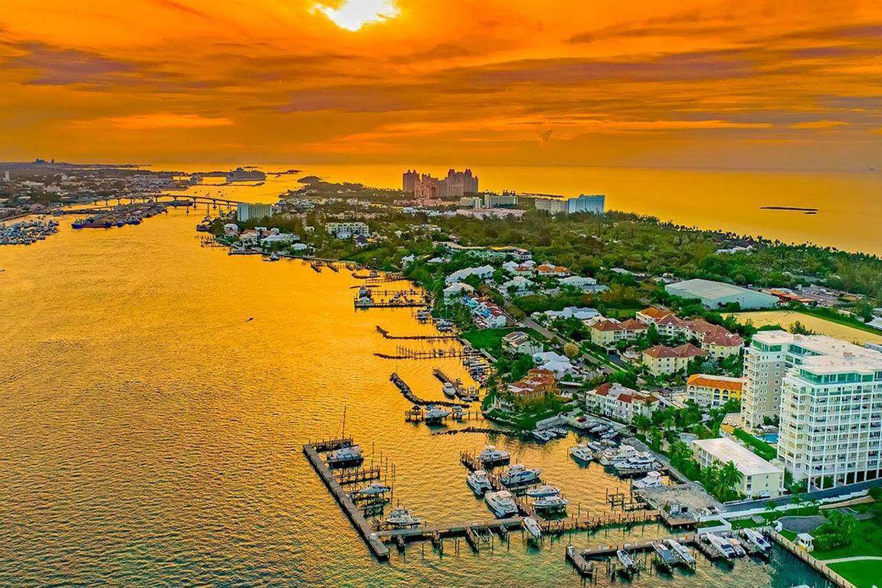 8. Condominiums for Sale at Paradise Island, Nassau and Paradise Island Bahamas