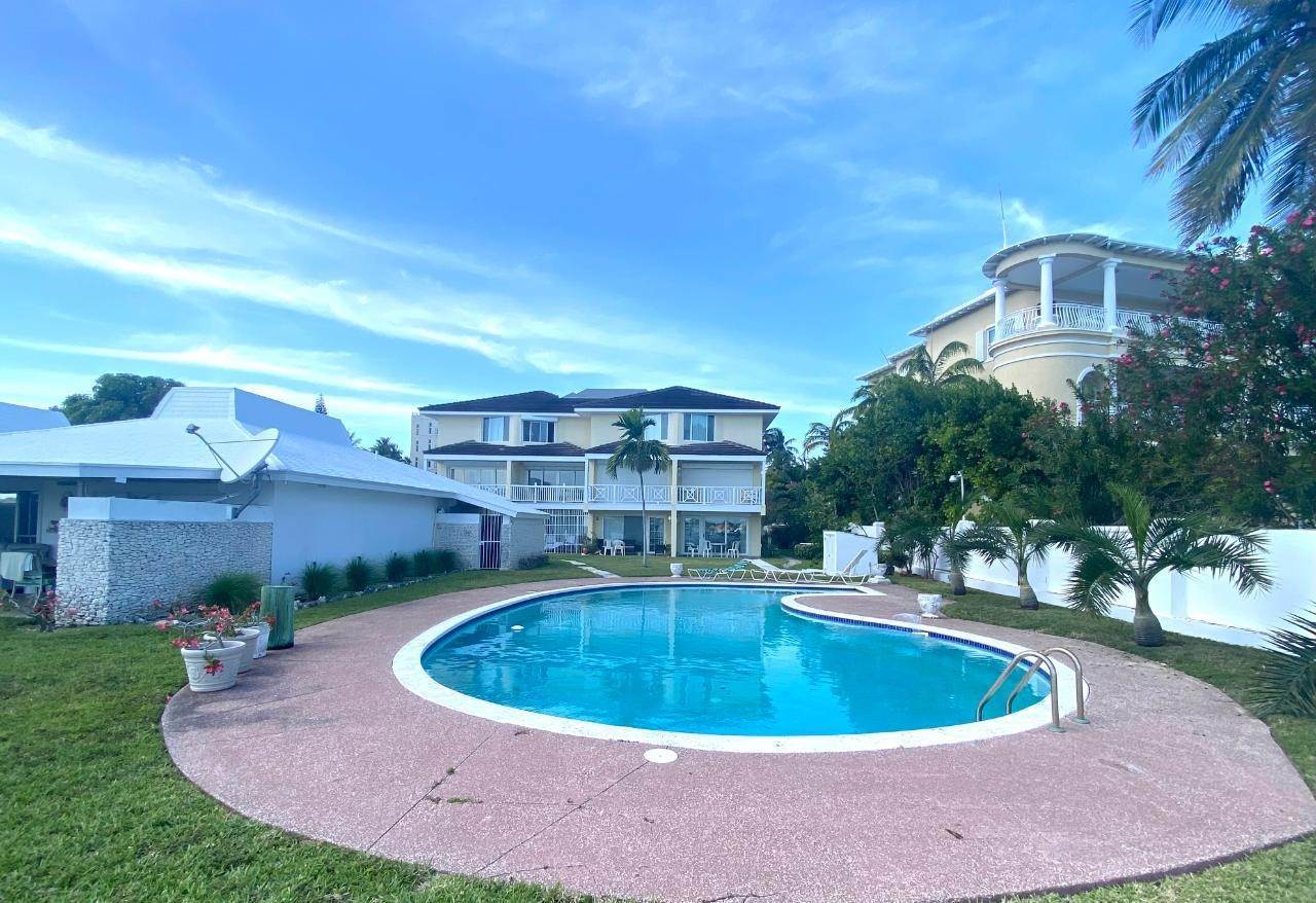 12. Condominiums for Sale at Paradise Island, Nassau and Paradise Island Bahamas