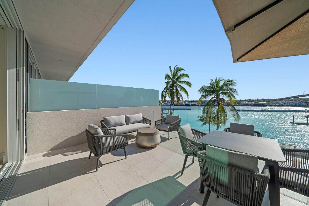 15. Condominiums for Sale at Paradise Island, Nassau and Paradise Island Bahamas