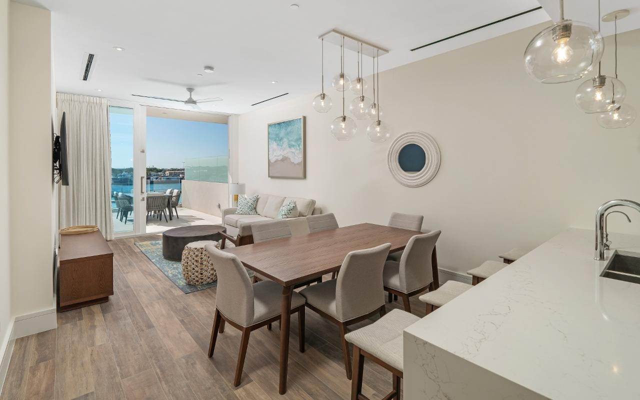 7. Condominiums for Sale at Paradise Island, Nassau and Paradise Island Bahamas