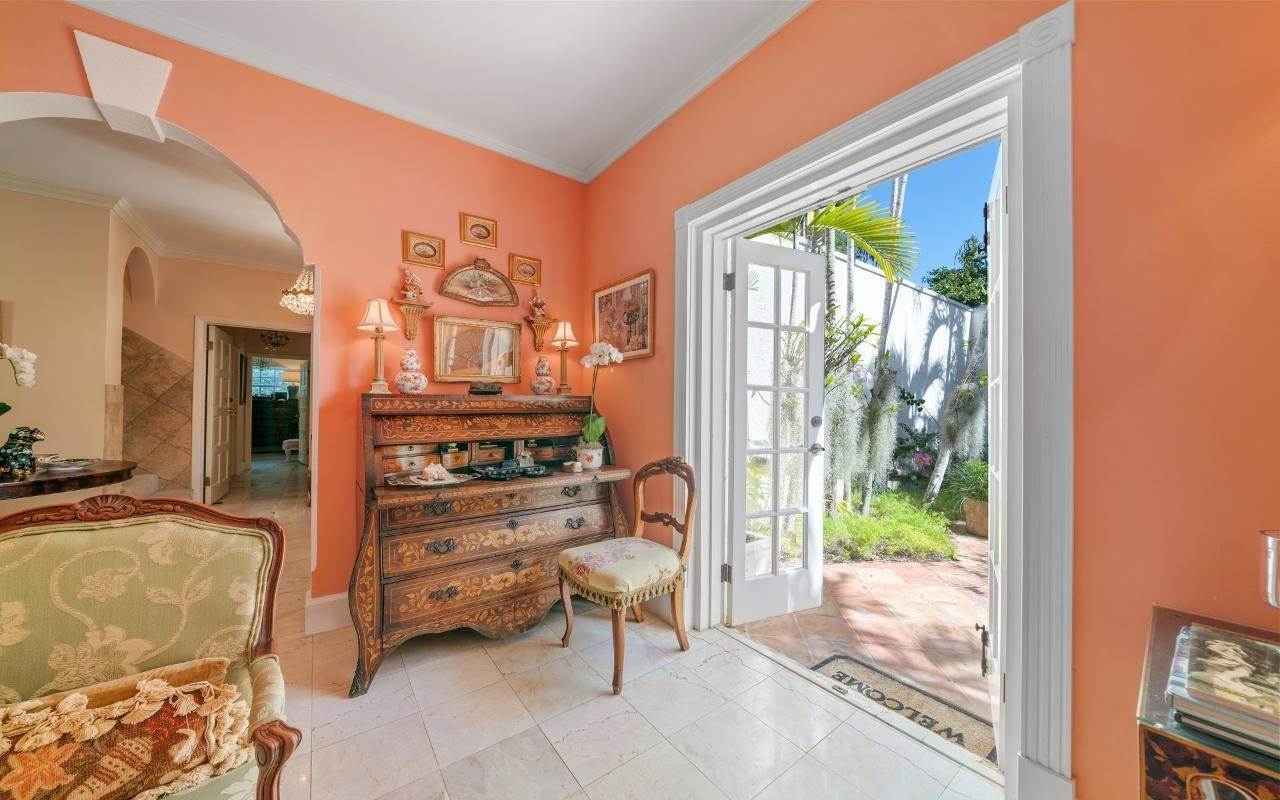 9. Single Family Homes for Sale at Lyford Cay, Nassau and Paradise Island Bahamas