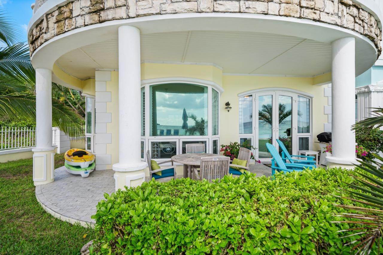 20. Condominiums for Sale at Royall Beach Estates, South Ocean, Nassau and Paradise Island Bahamas