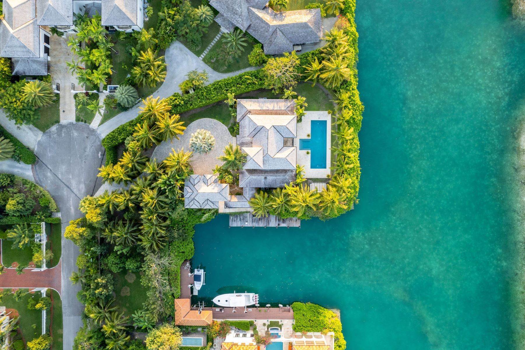 38. Single Family Homes for Sale at Amazonia House, Montagu Island Old Fort Bay, Nassau and Paradise Island Bahamas
