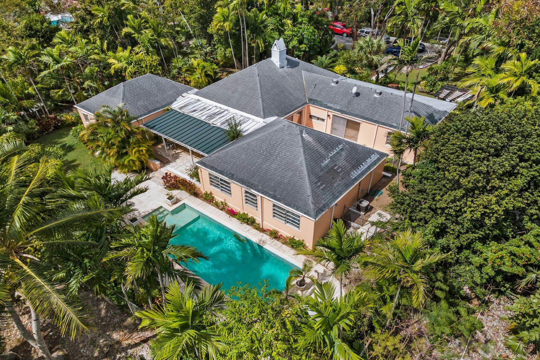 4. Single Family Homes for Sale at La Casita, Prospect Ridge Prospect Ridge, Nassau and Paradise Island Bahamas