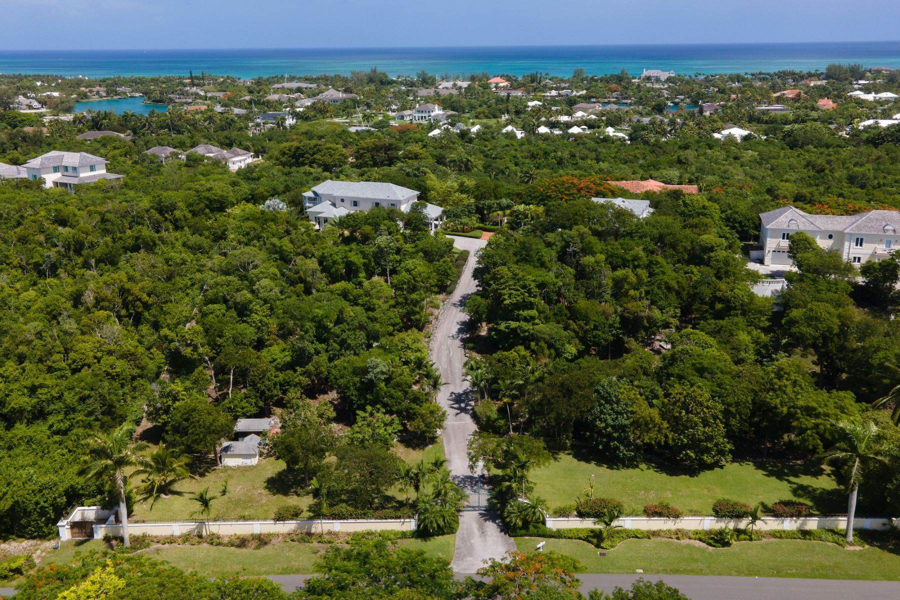34. Single Family Homes for Sale at Forest Hill, Lyford Cay Lyford Cay, Nassau and Paradise Island Bahamas