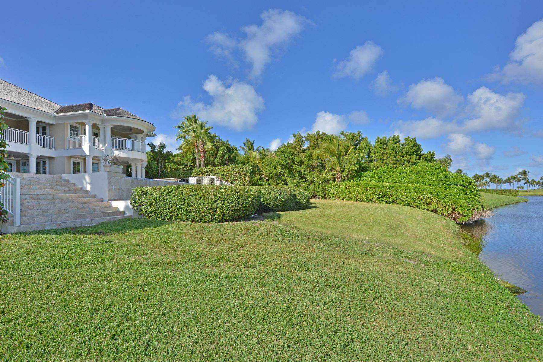 22. Single Family Homes at Ocean Club Estates, Paradise Island, Nassau and Paradise Island Bahamas