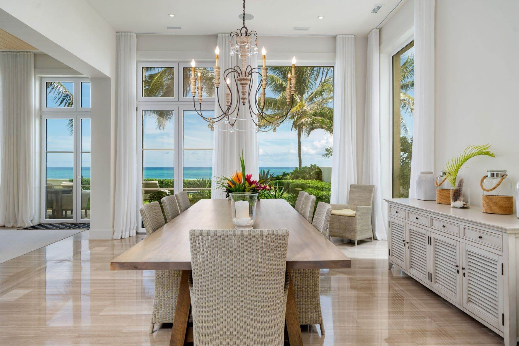 9. Single Family Homes for Sale at Beach House Villa 3 Paradise Island, Nassau and Paradise Island Bahamas