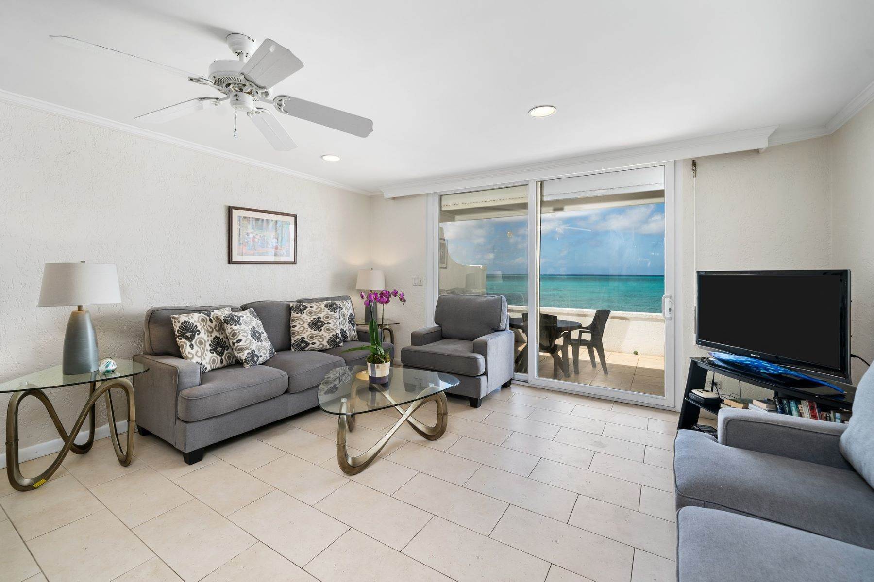 6. Townhouse for Sale at 46 Delaporte Oceanfront Townhouse Delaporte Point, Cable Beach, Nassau and Paradise Island Bahamas