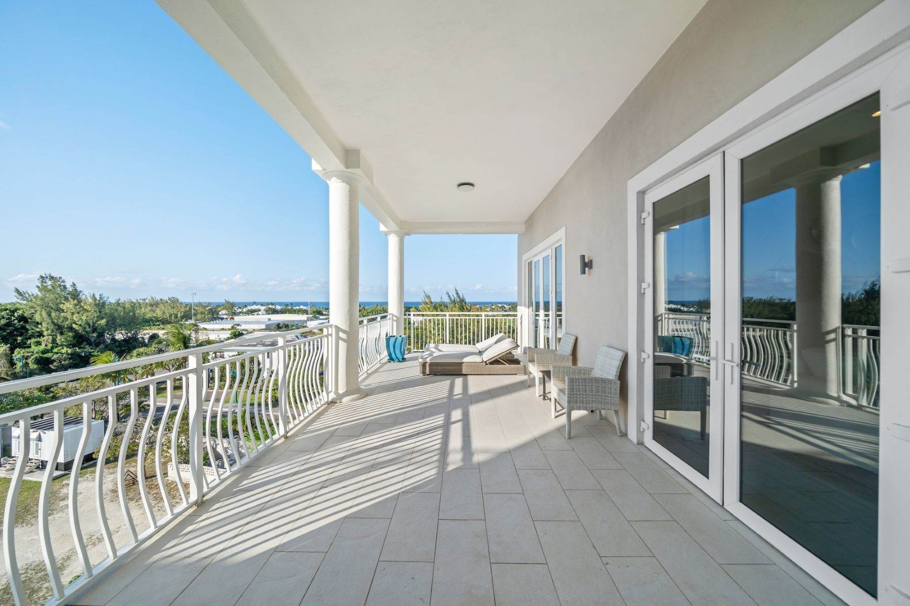 3. Condominiums for Sale at One Ocean, Paradise Island, Nassau and Paradise Island Bahamas