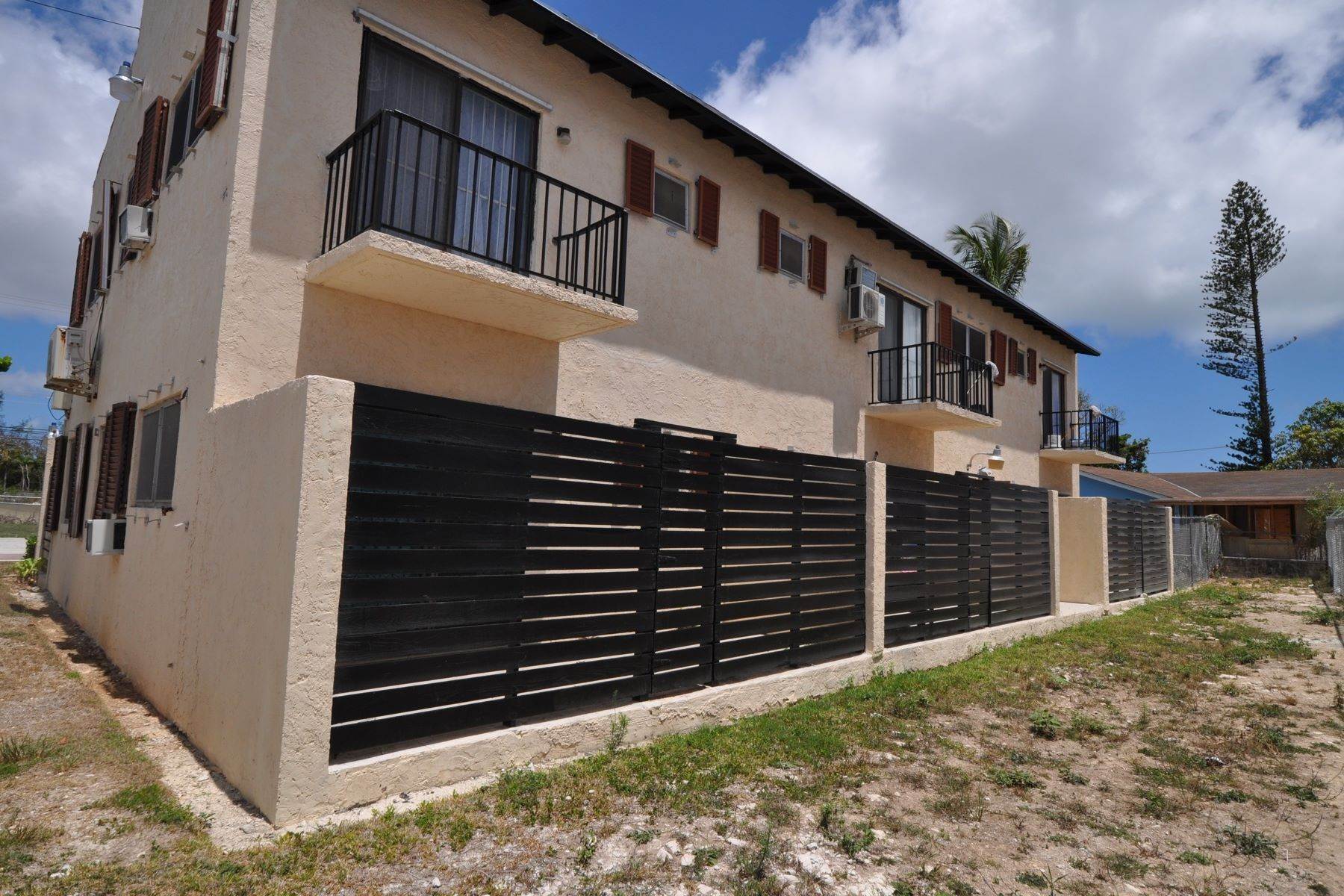 4. Multi-Family Homes for Sale at Prince Charles Drive, Nassau and Paradise Island Bahamas