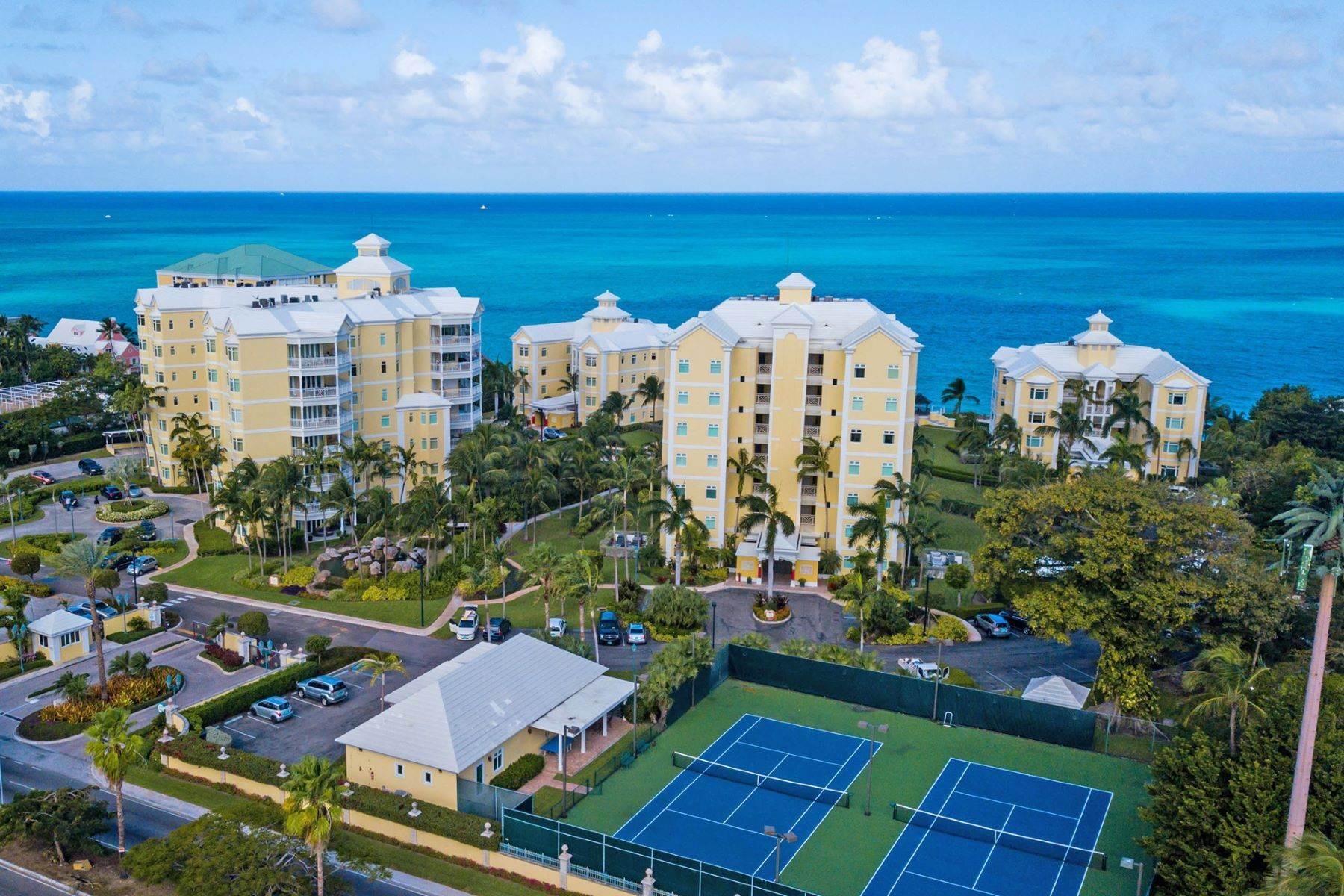 16. Condominiums for Sale at E406 Bayroc Beachfront Penthouse Bayroc, Cable Beach, Nassau and Paradise Island Bahamas
