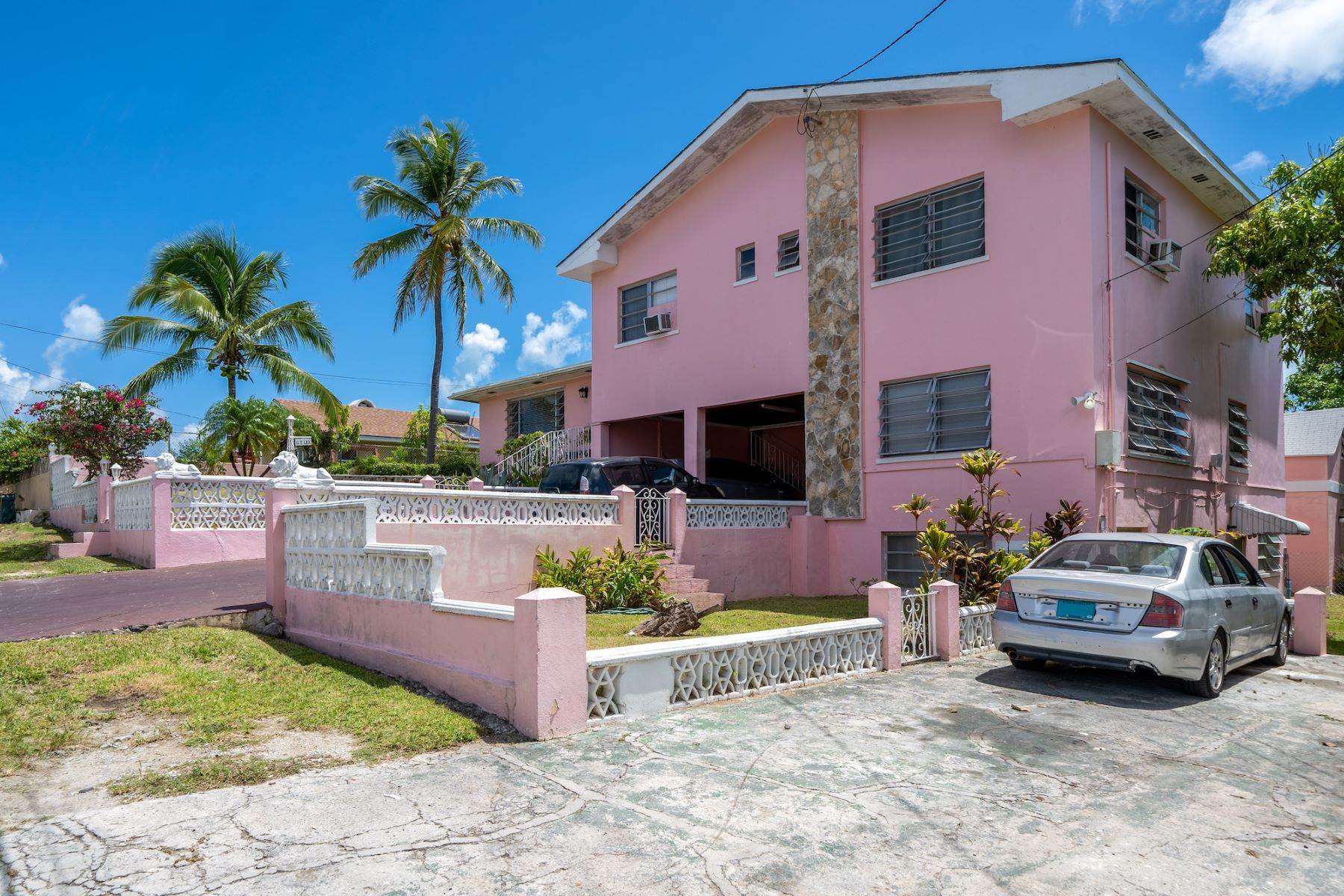 18. Single Family Homes for Sale at Blair Estates, Eastern Road, Nassau and Paradise Island Bahamas