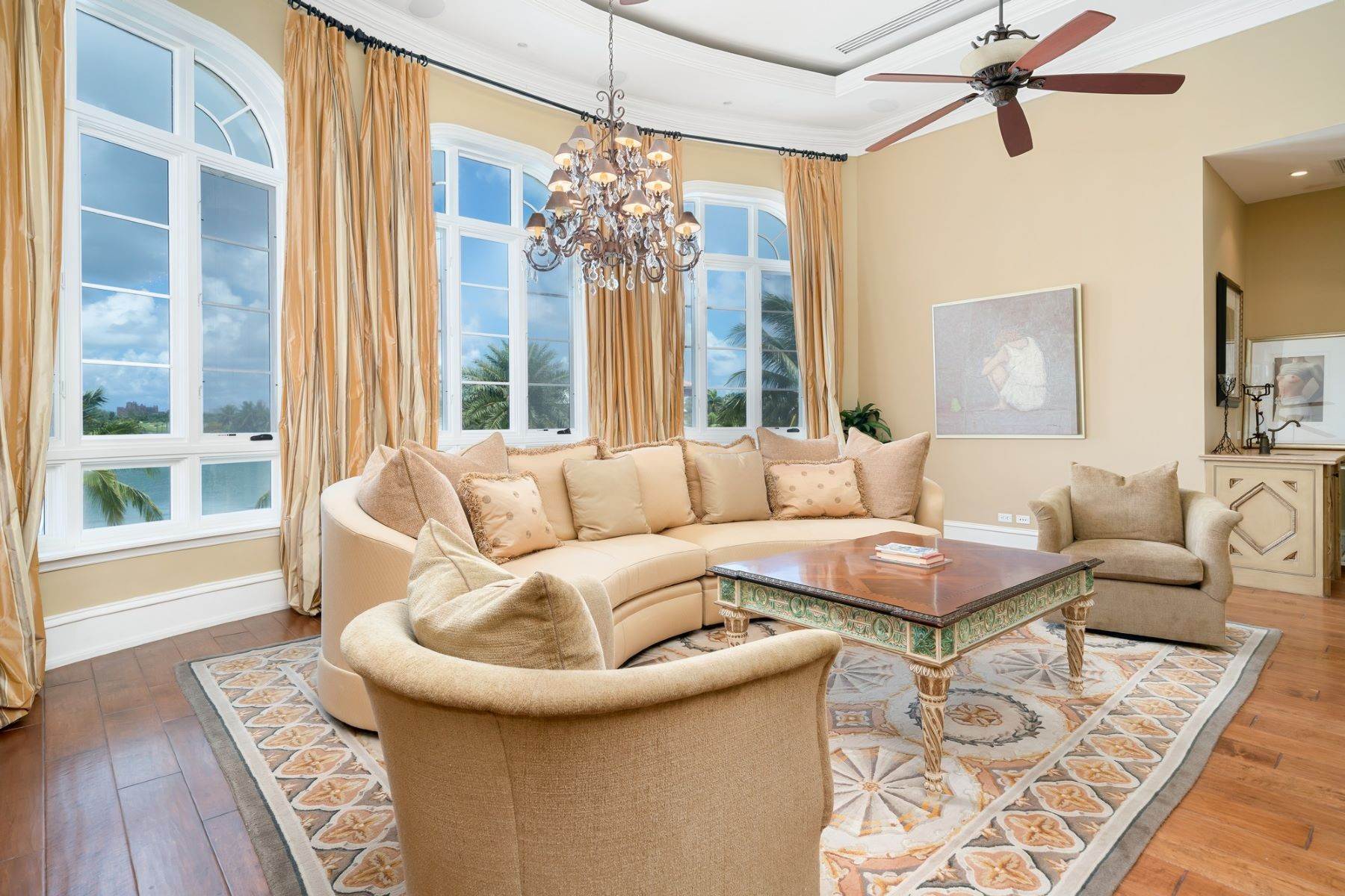15. Single Family Homes for Sale at Villa Florentine, Ocean Club Estates Ocean Club Estates, Paradise Island, Nassau and Paradise Island Bahamas