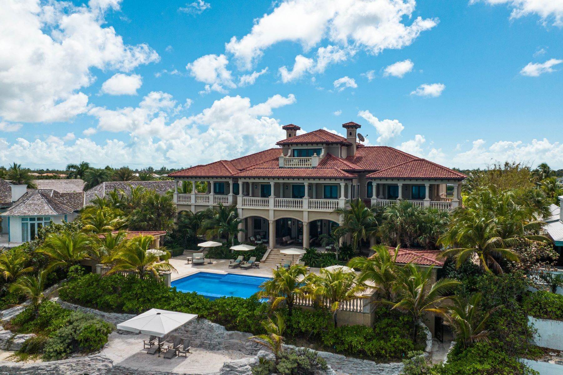 21. Single Family Homes for Sale at Old Fort Bay, Nassau and Paradise Island Bahamas