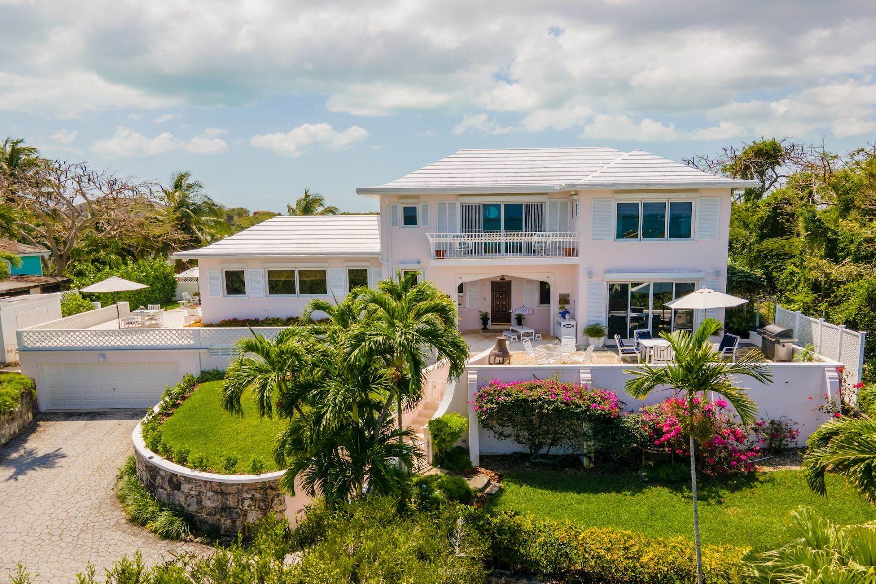 Single Family Homes для того Продажа на Tranquil, Eastern Road Eastern Road, Нью-Провиденс/Нассау Багамские о-ва