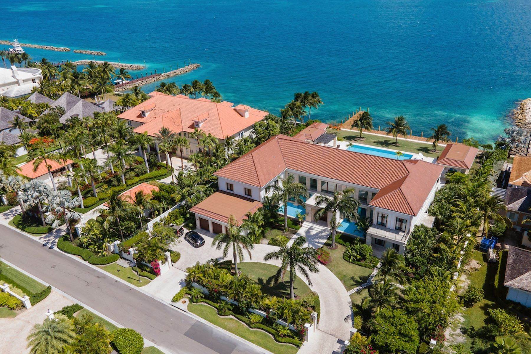 46. Single Family Homes for Sale at Harbour Way Paradise Island, Nassau and Paradise Island Bahamas