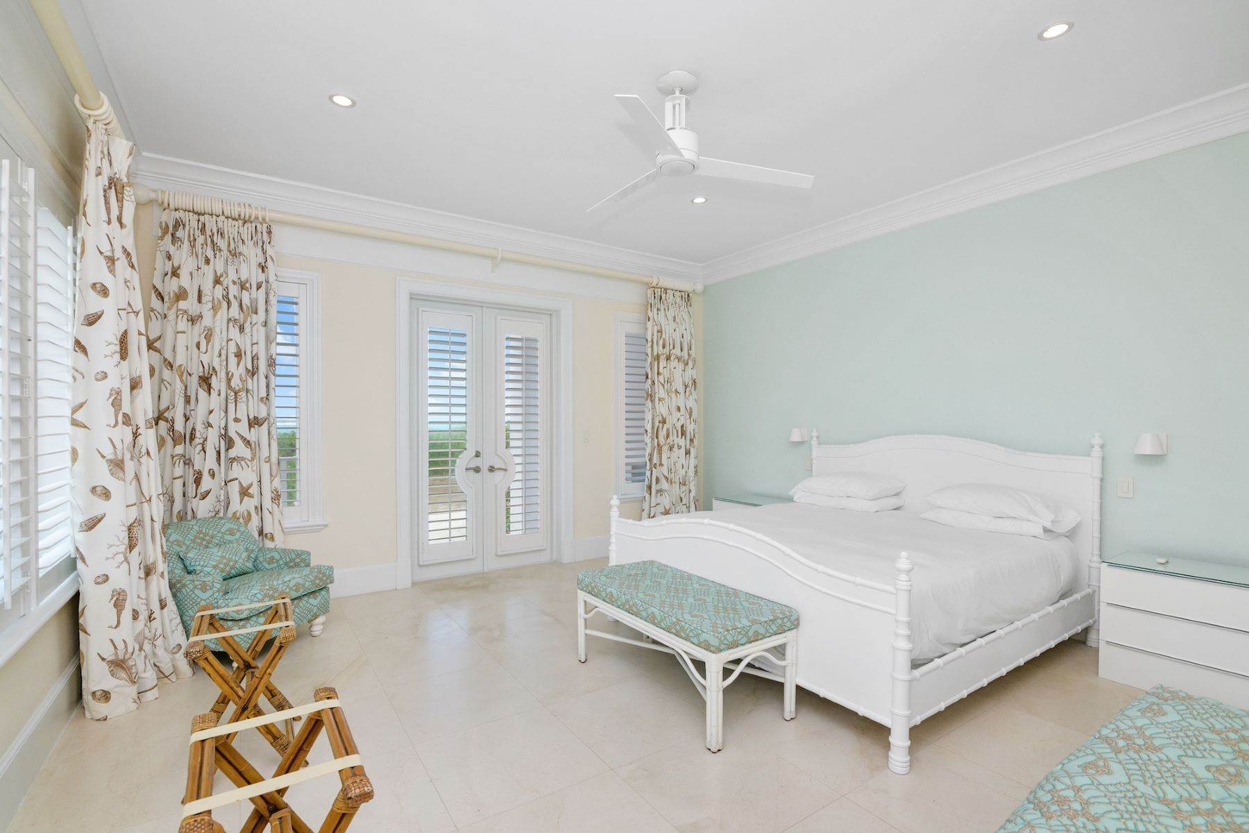 17. Vacation Rentals for Sale at Sandy Blue in Pretty Molly Bay Little Exuma, Exuma Bahamas