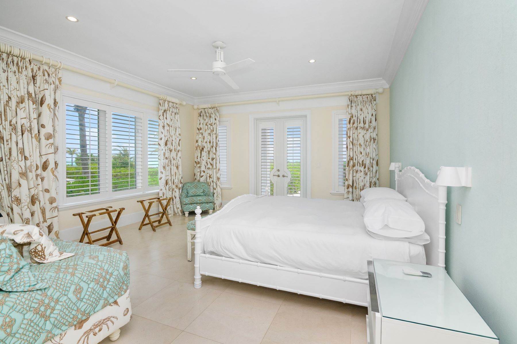 16. Vacation Rentals for Sale at Sandy Blue in Pretty Molly Bay Little Exuma, Exuma Bahamas