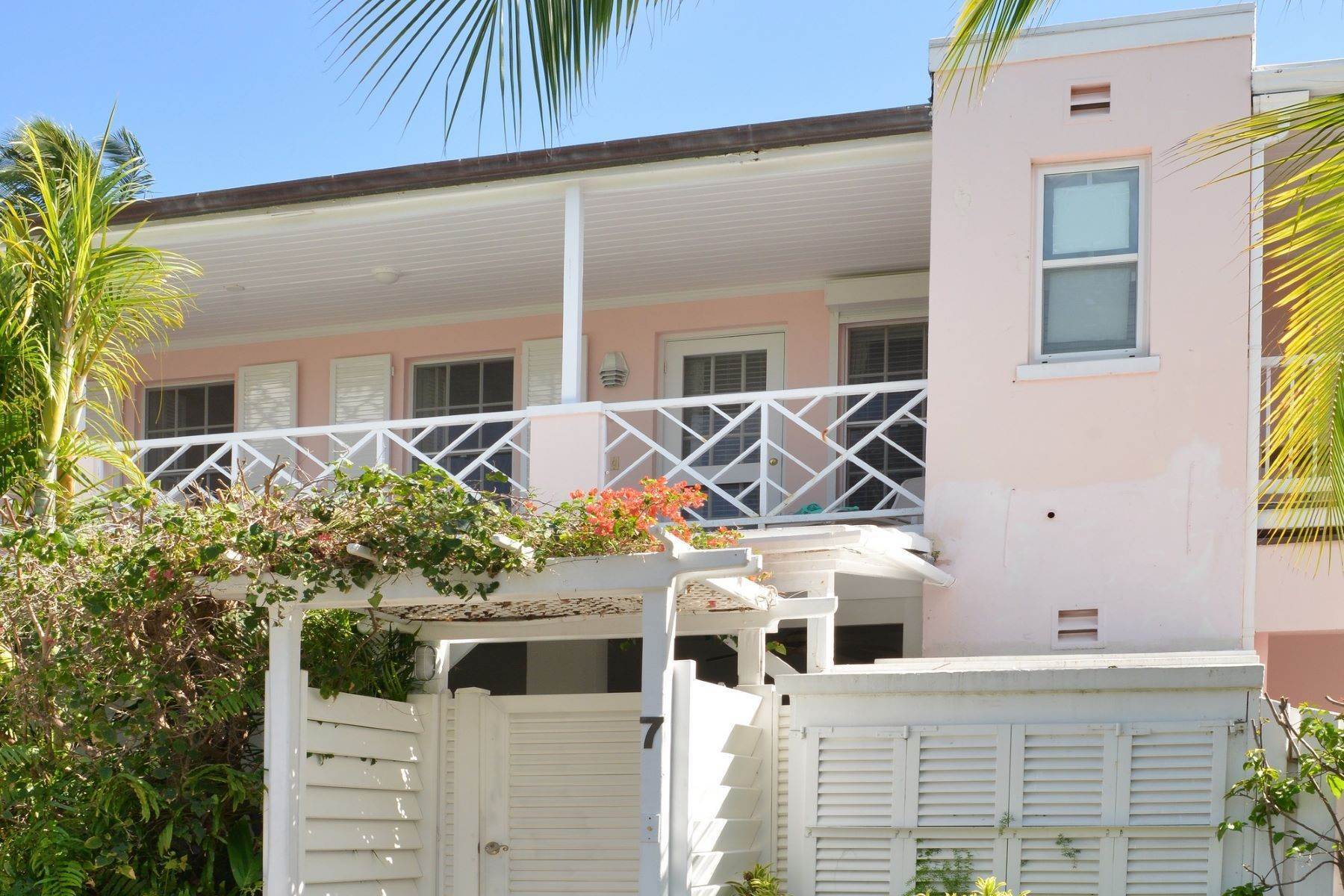 13. townhouses for Sale at Lyford Cay, Nassau and Paradise Island Bahamas