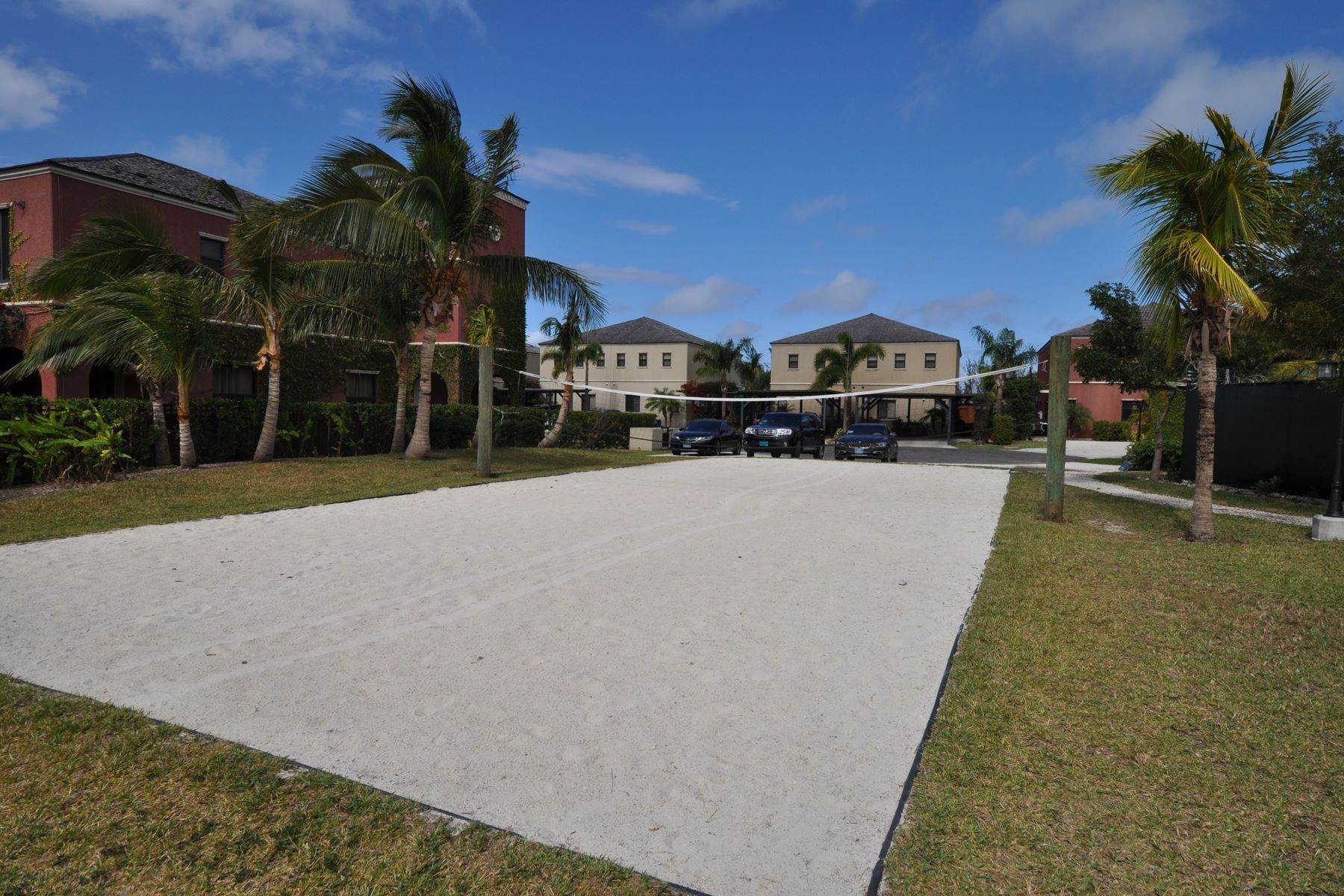 31. Townhouse for Sale at 72 Turnberry at Charlotteville Turnberry, Charlotteville, Nassau and Paradise Island Bahamas