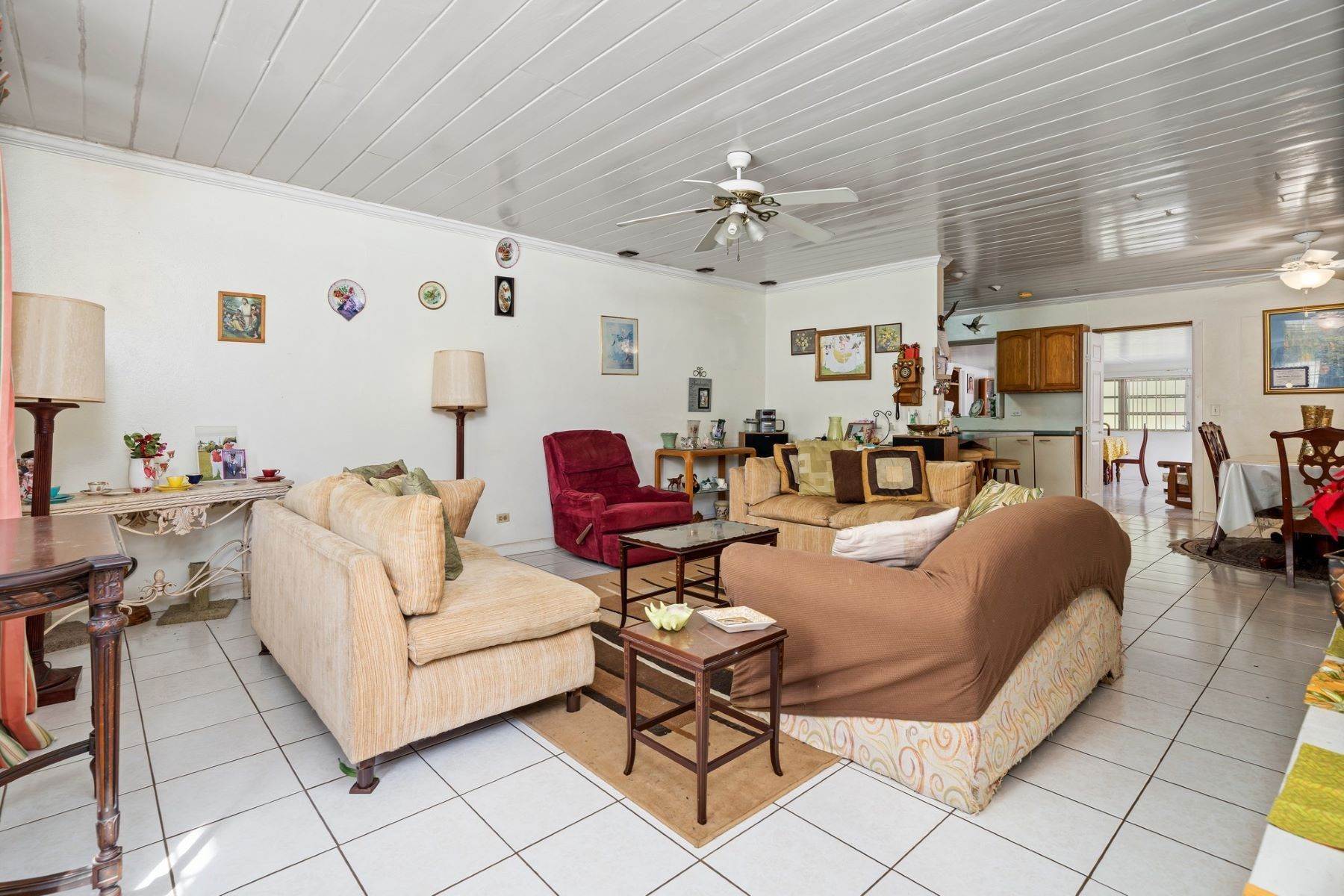 4. Single Family Homes for Sale at 49 Murphyville Road Palmdale, Nassau and Paradise Island Bahamas