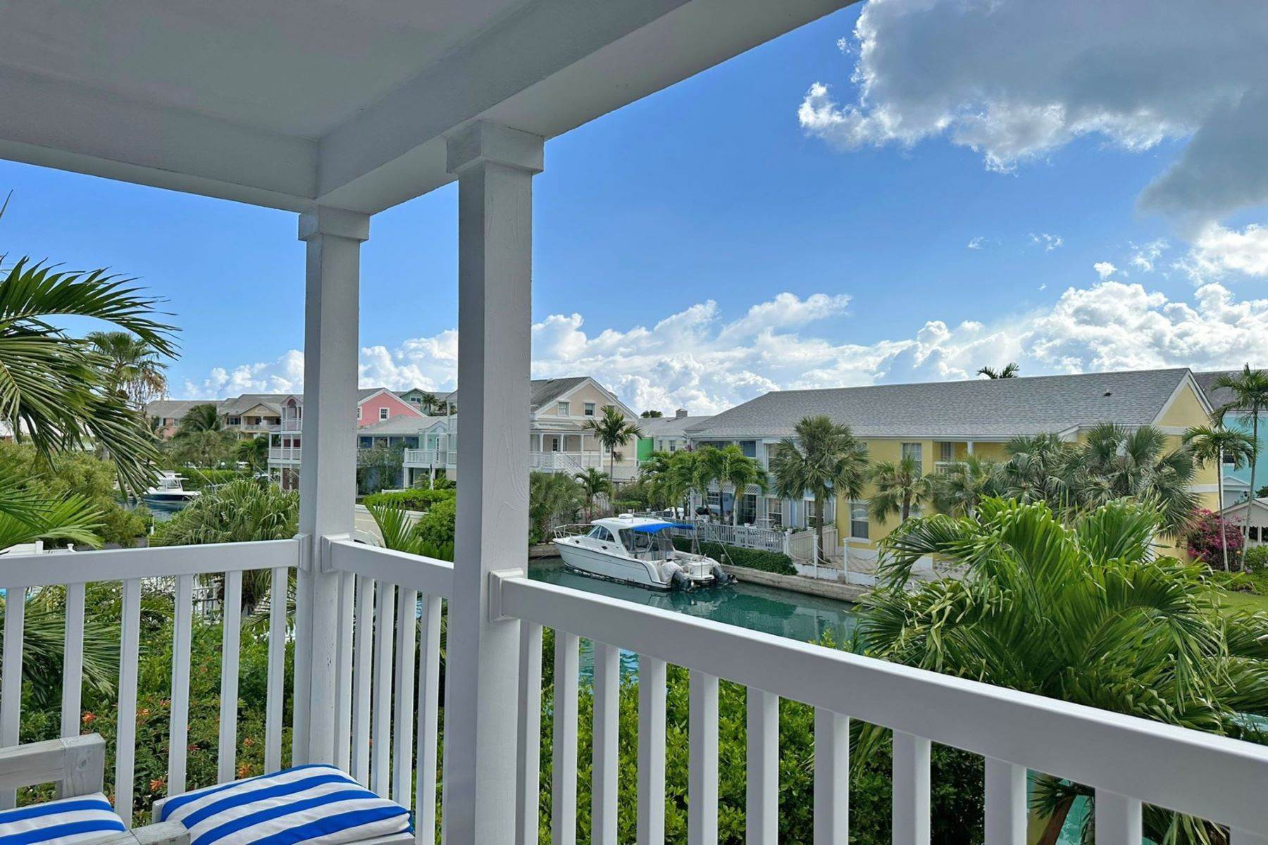 1. Townhouse for Sale at Sandyport, Cable Beach, Nassau and Paradise Island Bahamas